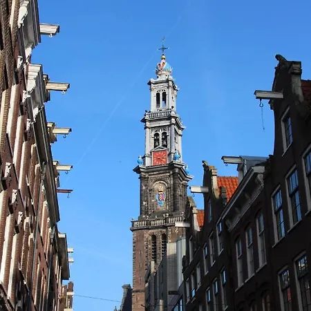 בית הארחה Jackie O