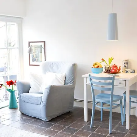 Bed & Breakfast Jackie O Amsterdam